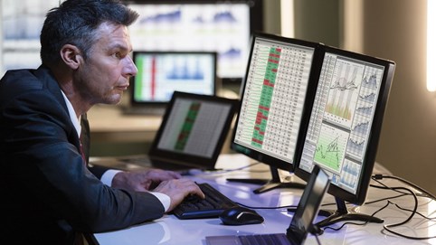 Chứng khoán 11/3: Khối ngoại giảm bán ròng, VN-Index tăng gần 12 điểm