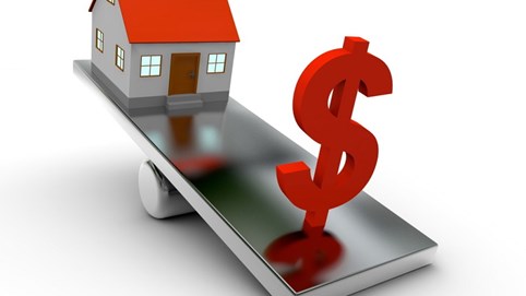 Bất động sản đi trên dây nợ xấu