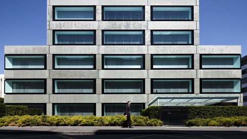 Thách thức giữ ngôi vị của ngân hàng Thuỵ Sĩ, nơi giới siêu giàu khắp thế giới kí gửi tài sản khổng lồ