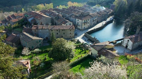 Chuyện lạ chỉ có trong đại dịch: Được trả lương để đi du lịch và nhận ngay 30.000 Euro nếu chịu... ở lại khởi nghiệp