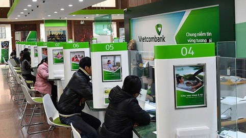 Gần nghìn tỷ đồng đổ vào Vietcombank trong 2 phiên tăng mạnh, “vua của bank” bắt đầu tăng tốc?