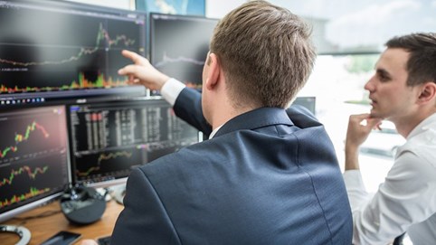 Chứng khoán 18/6: Khối ngoại dồn lực kéo VN-Index lên đỉnh trong phiên cơ cấu ETFs