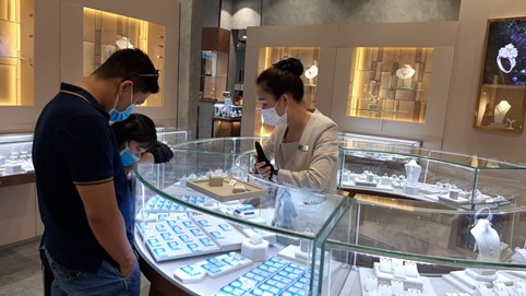 PNJ báo lãi kỷ lục trong quý II/2021, gấp 7 lần so với cùng kỳ năm ngoái