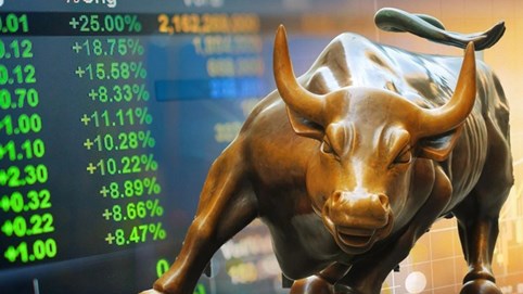 Chứng khoán 30/7: Khối ngoại mua ròng 500 tỷ đồng phiên cơ cấu ETF, VN-Index kết thúc tháng 7 trên 1.300 điểm