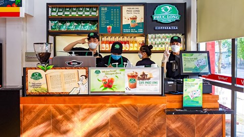 Đứng trên vai người khổng lồ, cha đẻ Phúc Long đang thành công thế nào