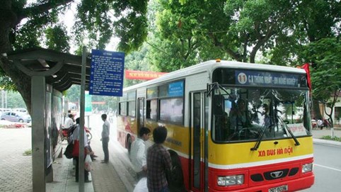 Không có chuyện đổi tên xe buýt thành 