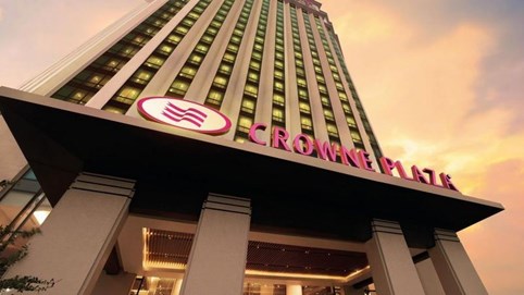 Khách sạn 5 sao Crowne Plaza từng bị rao bán gần 200 triệu USD
