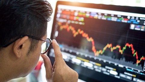 Chứng khoán 4/11: Nhóm cổ phiếu công ty chứng khoán đua nhau bứt phá, VN-Index quay đầu tăng hơn 4 điểm