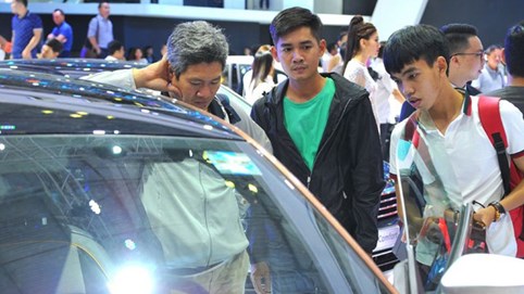 Các loại thuế phí xe hơi thay đổi thế nào trong năm 2021?