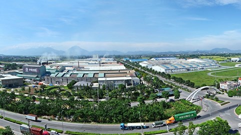 Bầu Hiển hợp tác 