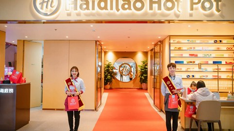 Bài học kinh doanh: Sai lầm khi mở thêm 850 cửa hàng trong đại dịch, chuỗi lẩu nổi tiếng Haidilao đang trả giá đắt?