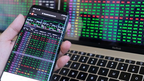 Chứng khoán 24/11: Cổ phiếu Ngân hàng “bung lụa”, VN-Index tăng hơn 25 điểm lên lập đỉnh mới