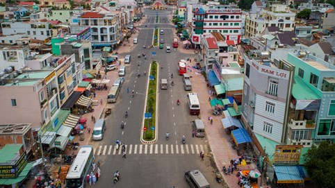 Nguy cơ “nát” quy hoạch vì “sốt” đất: Chóng mặt với bảng giá đất