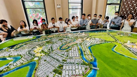 Căn hộ vừa túi tiền và bất động sản hạng sang vẫn hút dòng tiền trong năm 2023