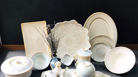 Gốm sứ Mỹ Linh: Bản sắc văn hoá dân tộc Việt Nam 