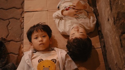 Dù cuộc sống khó khăn cũng đừng thôi tin vào những yêu thương chân thành 