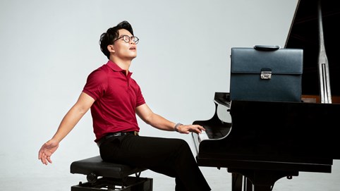 Dương Trường Giang phiêu, manly làm model cho Gentleman Leather For Man