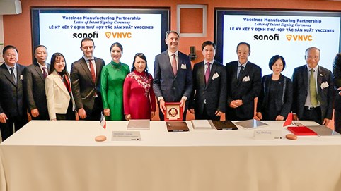 VNVC và Sanofi ký kết tiến tới hợp tác sản xuất vắc xin ngay tại Việt Nam