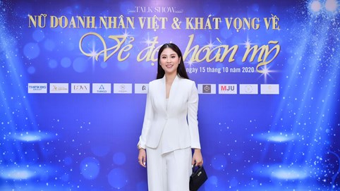 Doanh nhân Khánh Ly hội ngộ cùng Hoa hậu Hương Giang để bàn về vẻ đẹp hoàn mỹ