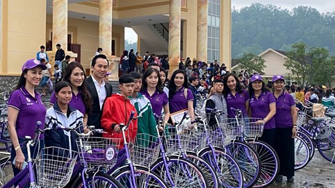 Think Big Group cùng CLB ACE sẻ chia yêu thương cùng khúc ruột miền Trung