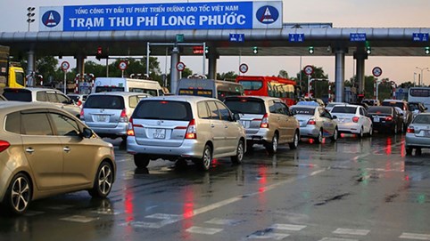Vì sao nhiều trạm “lỗi hẹn” thu phí tự động không dừng?