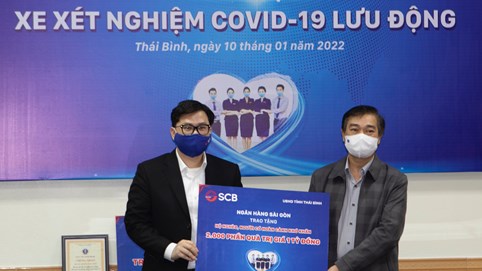 SCB tiếp tục trao tặng xe xét nghiệm lưu động tại Thái Bình và Thanh Hóa