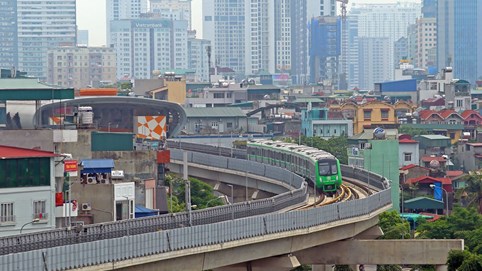 Chờ đợi 'cú huých' từ các dự án đường sắt đô thị