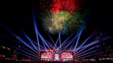 Biển người chen chân trong ngày khai mạc Lễ hội Xuân lớn nhất Việt Nam tại Ocean City