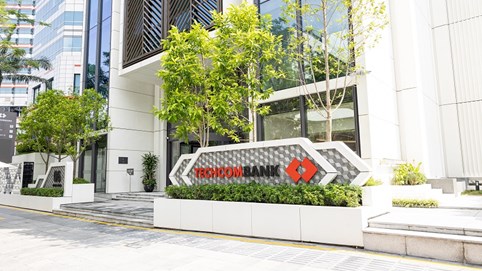 Techcombank (TCB) hé lộ kế hoạch chi trả cổ tức tiền mặt ít nhất ở mức 20%/tổng lợi nhuận sau thuế