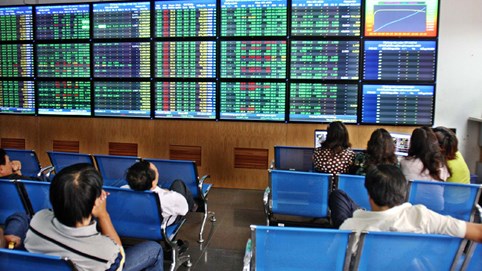 'Nhiều người xem phiên chứng khoán giảm kỷ lục là cơ hội'