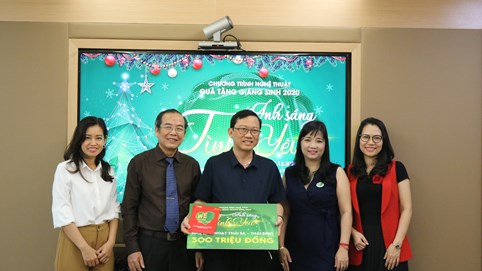 Hành trình bác ái sau chương trình quà tặng Giáng Sinh 2020