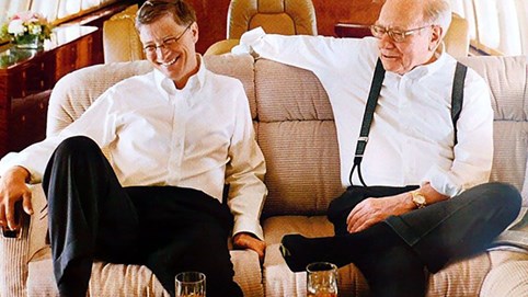 Người giàu lại càng giàu hơn: Các hãng bay 'trầy trật' để sống sót, Bill Gates cùng các tỷ phú khác kiếm được hàng tỷ USD nhờ 1 cổ phiếu hàng không tăng gần 200%