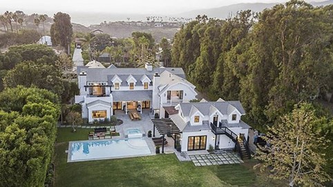 Biệt thự 12 triệu USD của mỹ nhân '50 sắc thái'