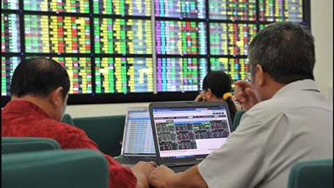 Thế “bí” của nhà đầu tư nếu nâng lô giao dịch chứng khoán