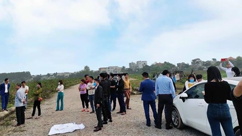 Tung chiêu thổi giá, đất vùng ven dậy sóng