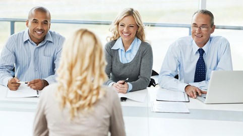 Bí quyết đứng vững trước câu hỏi khó tuyển trạch viên