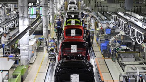 Thiếu hụt chip đẩy ngành sản xuất ôtô rơi vào cảnh 