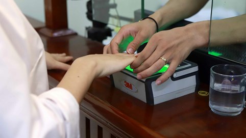 Tạm dừng cấp CCCD tại những nơi có ca mắc, có khả năng mắc Covid-19