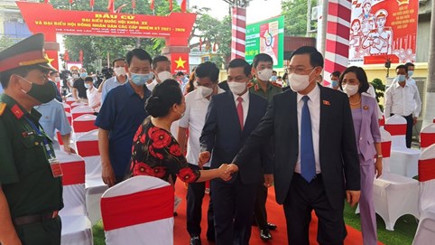 Chủ tịch Quốc hội Vương Đình Huệ bầu cử tại huyện An Lão, Hải Phòng