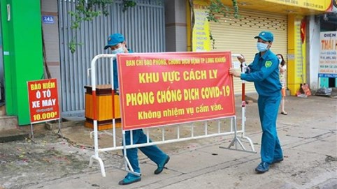 Cảnh giác với dịch bệnh nhưng không ngăn sông, cấm chợ