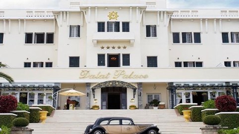 Tổ hợp khách sạn tại Đà Lạt vẫn lỗ thêm hàng trăm tỷ sau 4 năm được Á hậu Dương Trương Thiên Lý mua lại