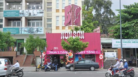 Dân mạng gọi đùa Nón Sơn là tổ chức đặc vụ kiểu Kingsman, nhưng bí ẩn thực sự sau mô hình kinh doanh này là gì?