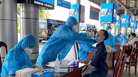 Ngân sách nhà nước chi gần 19.000 tỷ đồng cho phòng chống dịch và hỗ trợ người dân