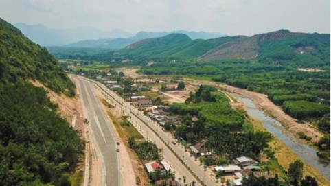 Chính phủ chi 52 triệu USD trả nợ cho hai dự án giao thông