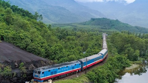 Doanh nghiệp 'chê' vận tải đường sắt dù giá rẻ