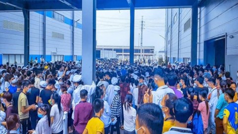 Hàng ngàn công nhân Luxshare-ICT Việt Nam đình công phản đối chính sách lương thưởng