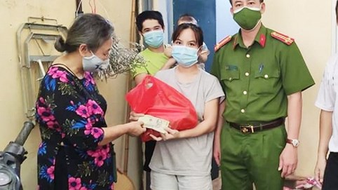 Hà Nội hỗ trợ gần 1.200 tỷ đồng cho người lao động bị ảnh hưởng bởi dịch bệnh Covid-19