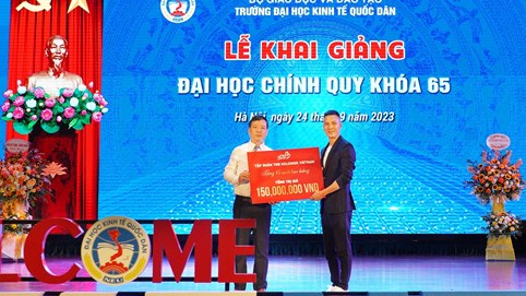 TNG Holdings Vietnam tiếp sức giấc mơ đến trường cho tân sinh viên đặc biệt khó khăn