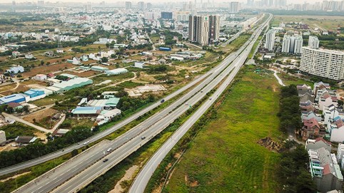 Khởi công 3 dự án thành phần của cao tốc Bắc - Nam