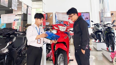 Mcredit ưu đãi trả góp từ 747.000 đồng/tháng cho khách hàng mua xe máy Honda